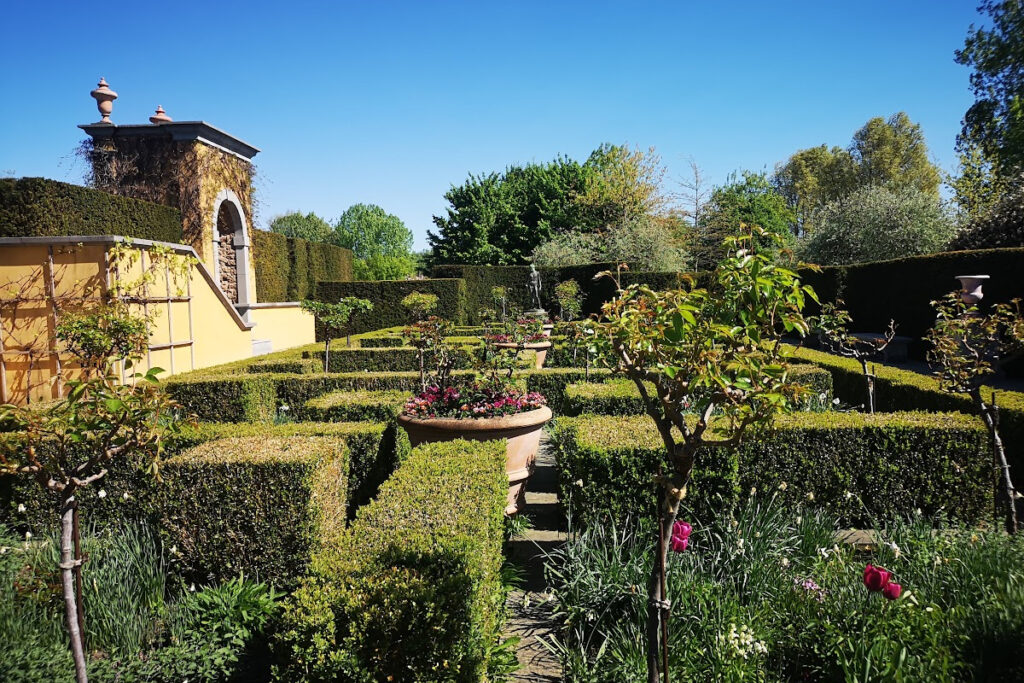 Italian Renaissance Garden

