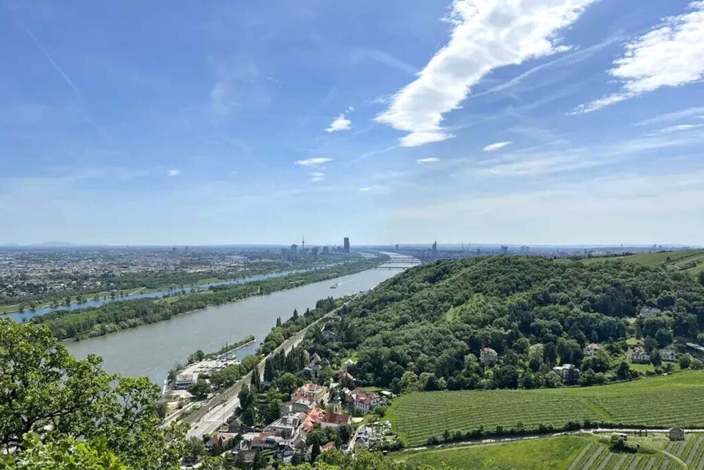 kahlenberg walking tour